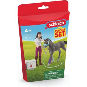 Schleich HORSE CLUB - Mevrouw Kramer met veulen - 42752 